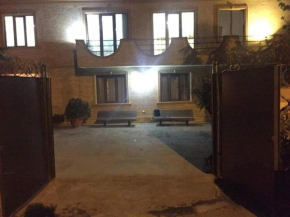 Отель Cico Guest House  Батуми